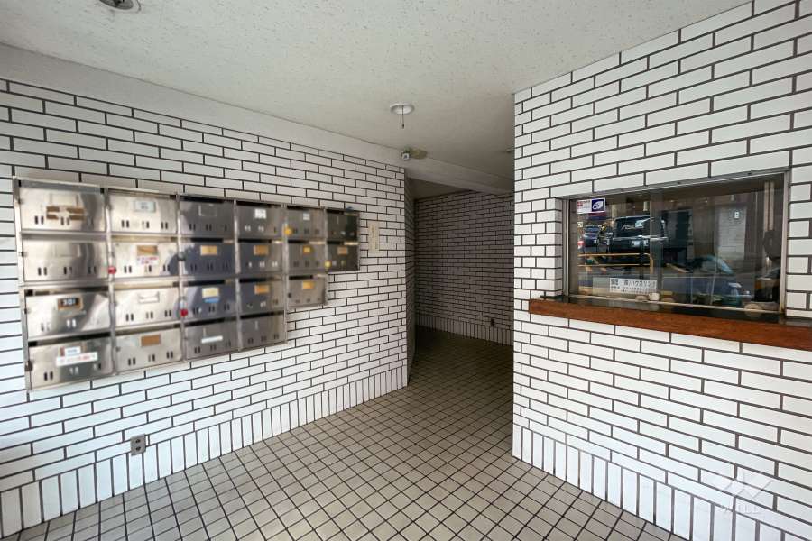 エントランスホール