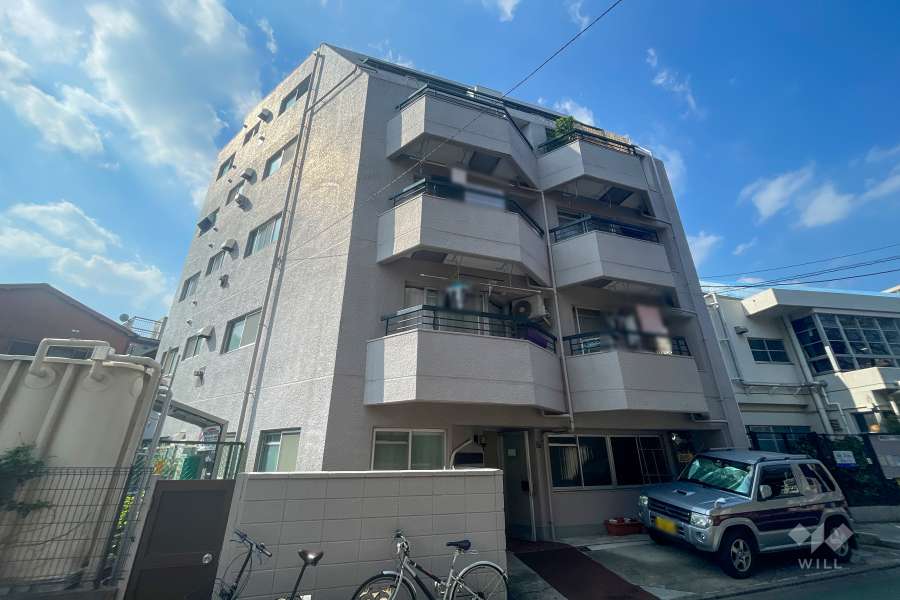 ワールドパレス北品川の外観（東側から）