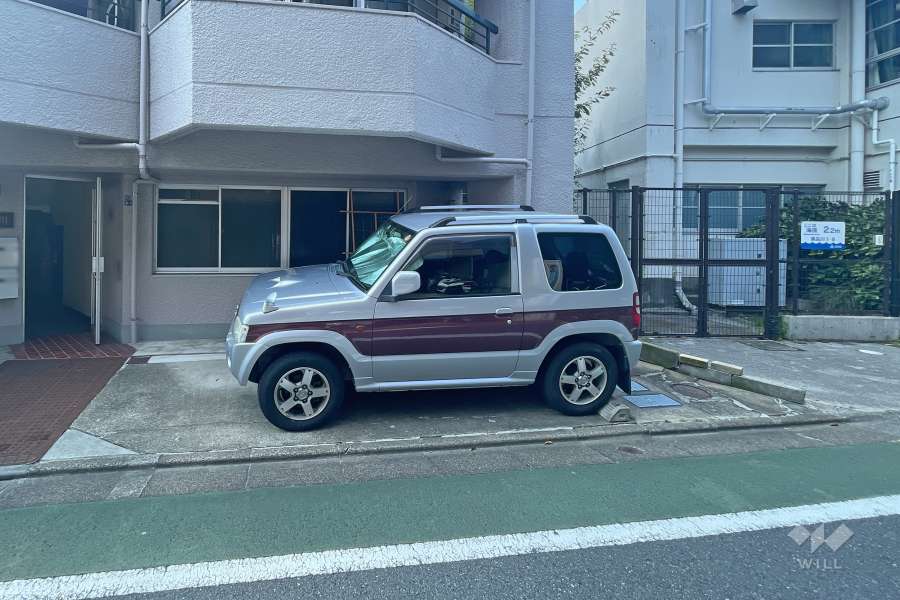 敷地内駐車場（屋外平面式）　