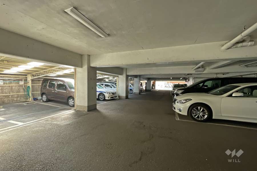 敷地内駐車場（屋内平面式）