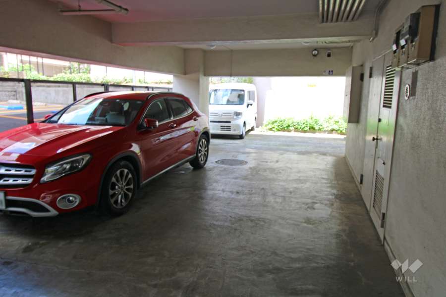 敷地内駐車場（屋内平面式）