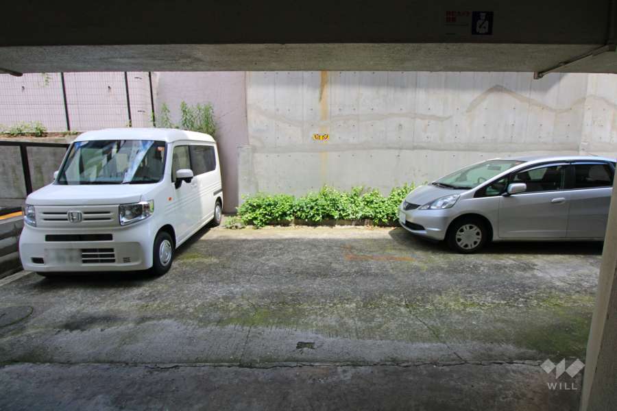 敷地内駐車場（屋外平面式）