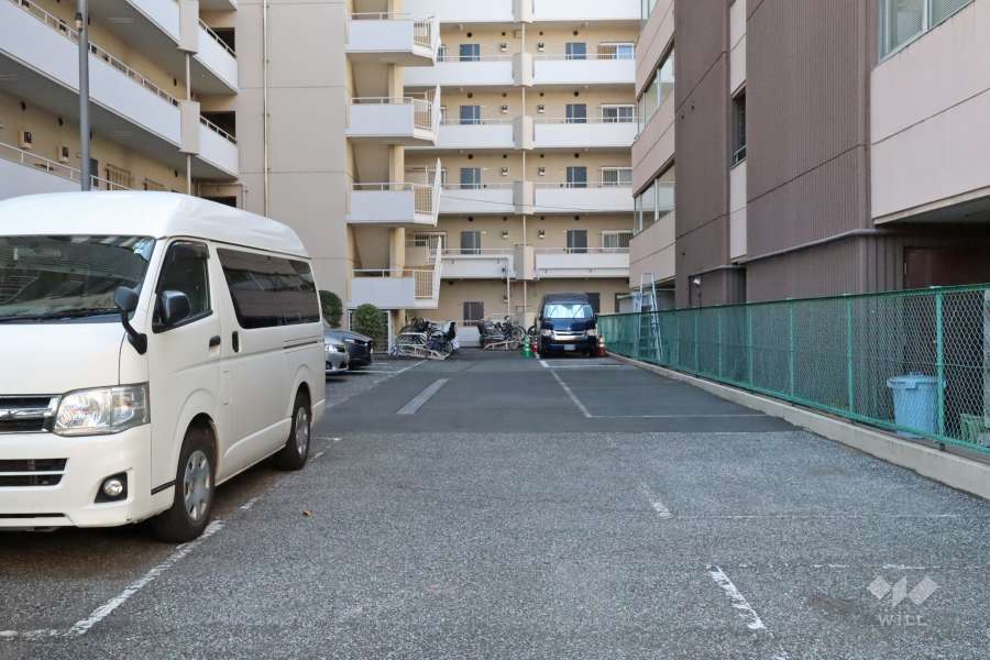 敷地内駐車場（屋外平面式）