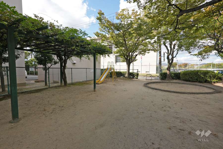 敷地に隣接する公園