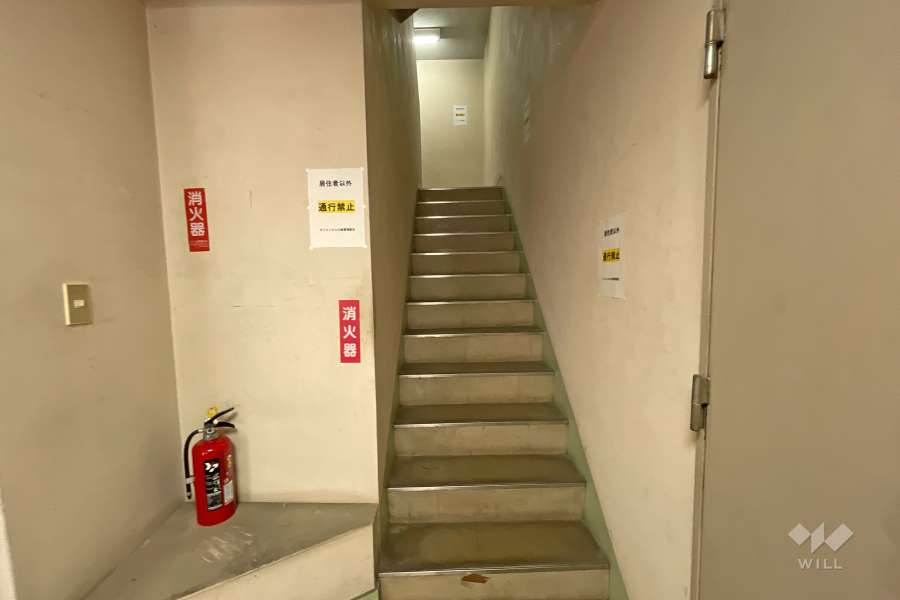 共用階段