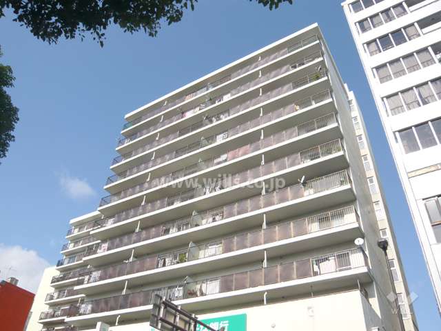 伊丹駅前ファミリーハイツの外観（南側から）