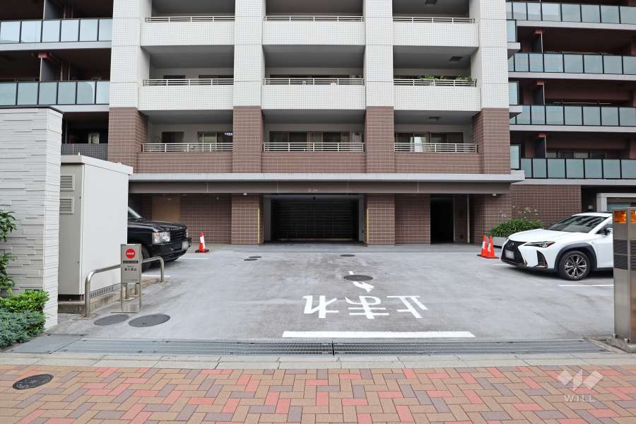 敷地内駐車場（屋外平面式）