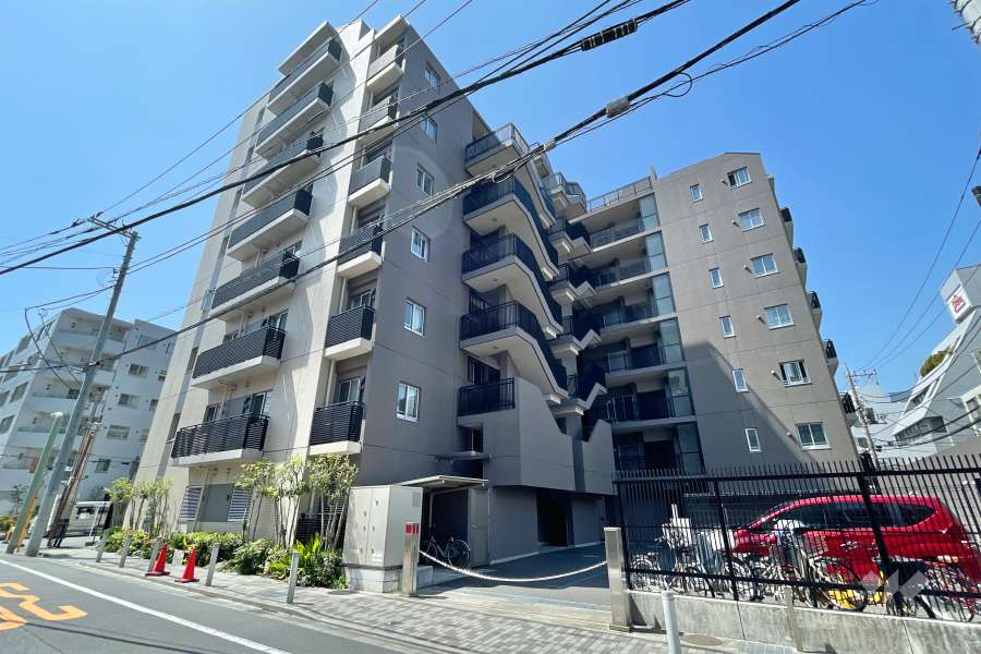 アールブラン大森の外観（東側から）　