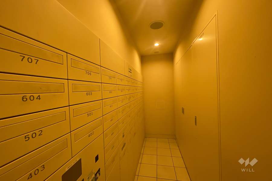 共用ポストと宅配ボックス