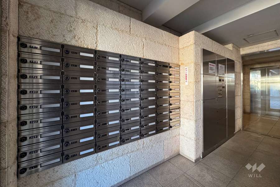 宅配ボックスと共用ポスト