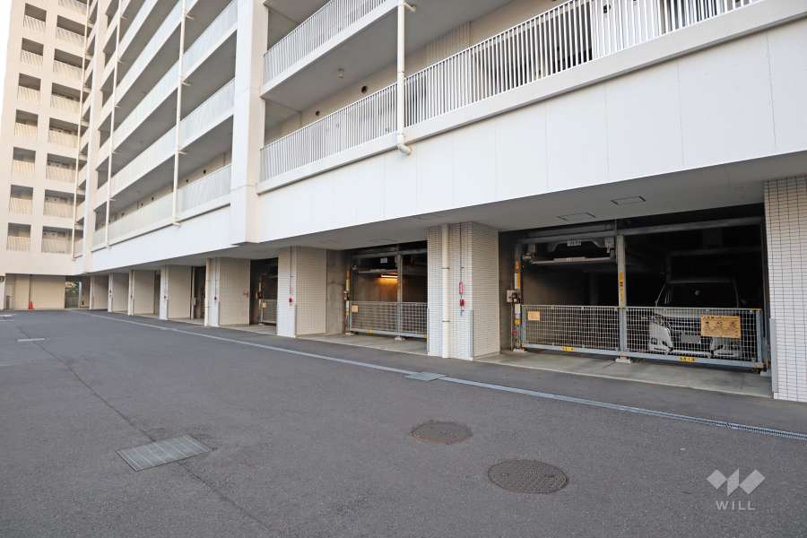 敷地内駐車場（屋内機械式）