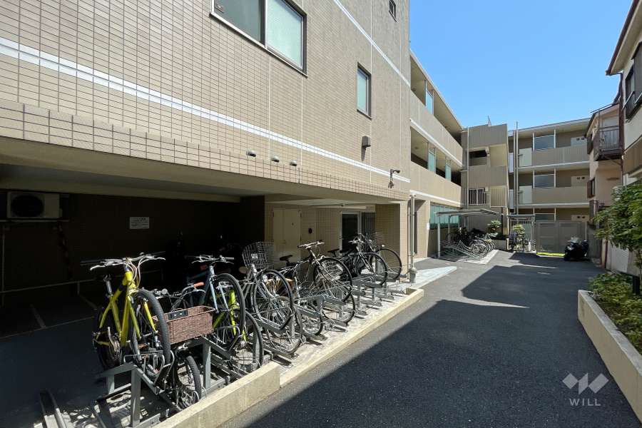 駐輪場（屋根付き）