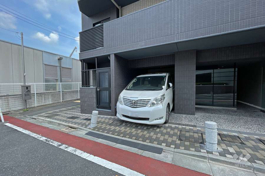 敷地内駐車場（屋外平面式）