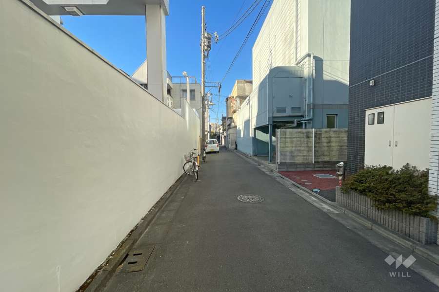 敷地南側の前面道路　