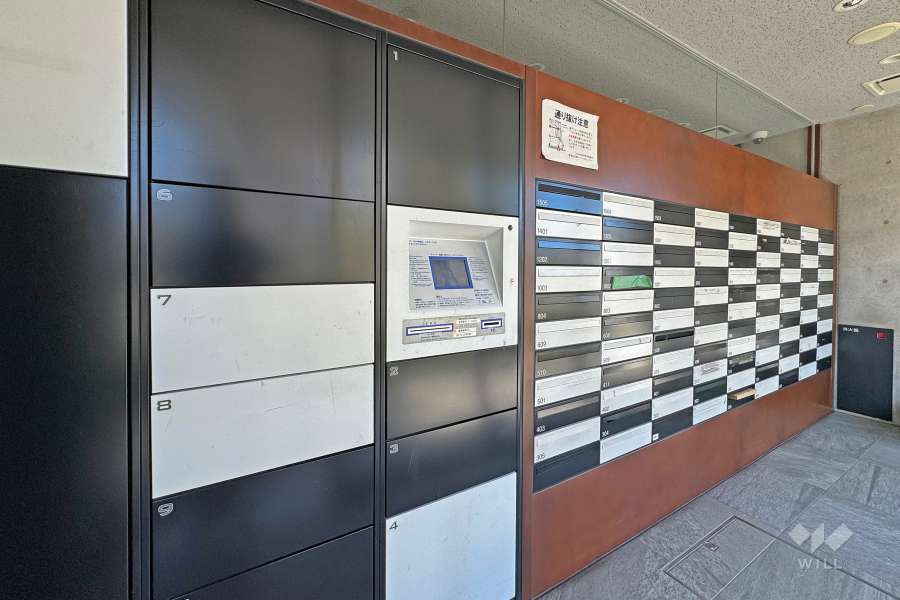 宅配ボックスと共用ポスト