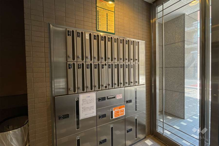 宅配ボックスと共用ポスト