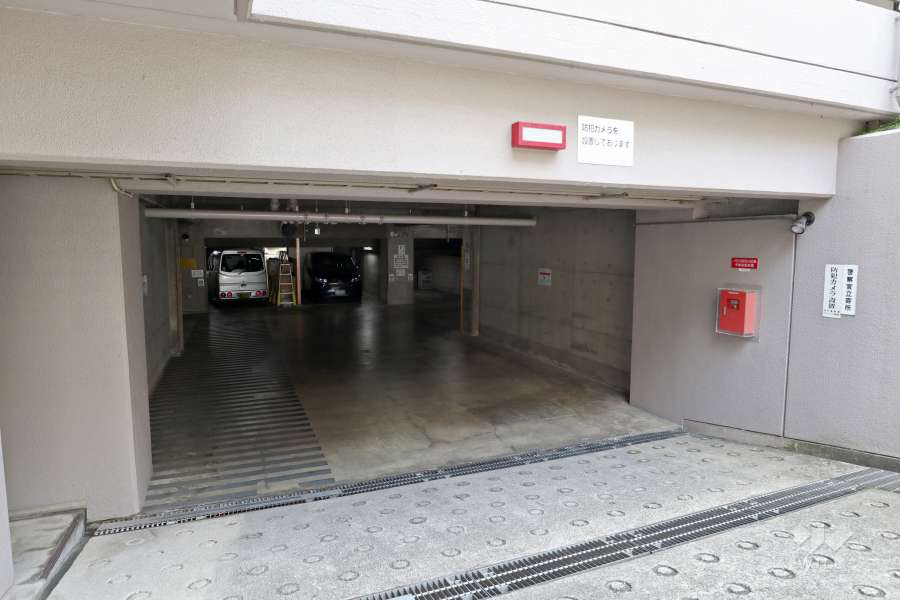 駐車場の出入口