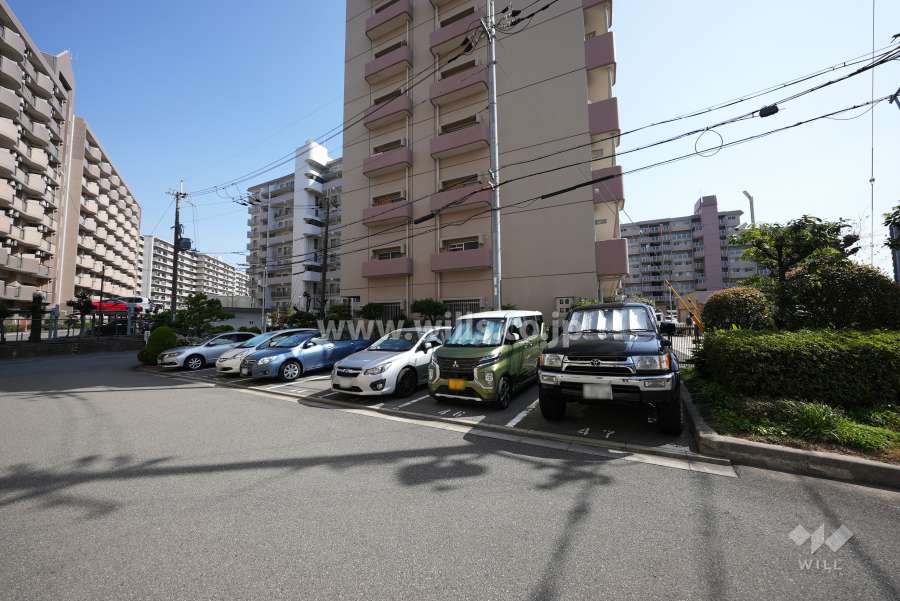 敷地内駐車場（屋外平面式）