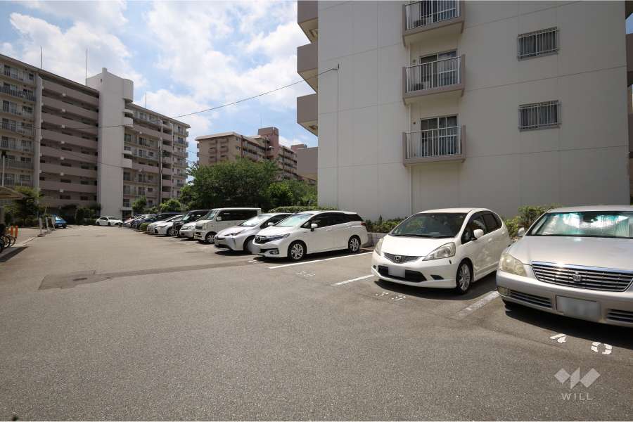 敷地内駐車場（屋外平面式）