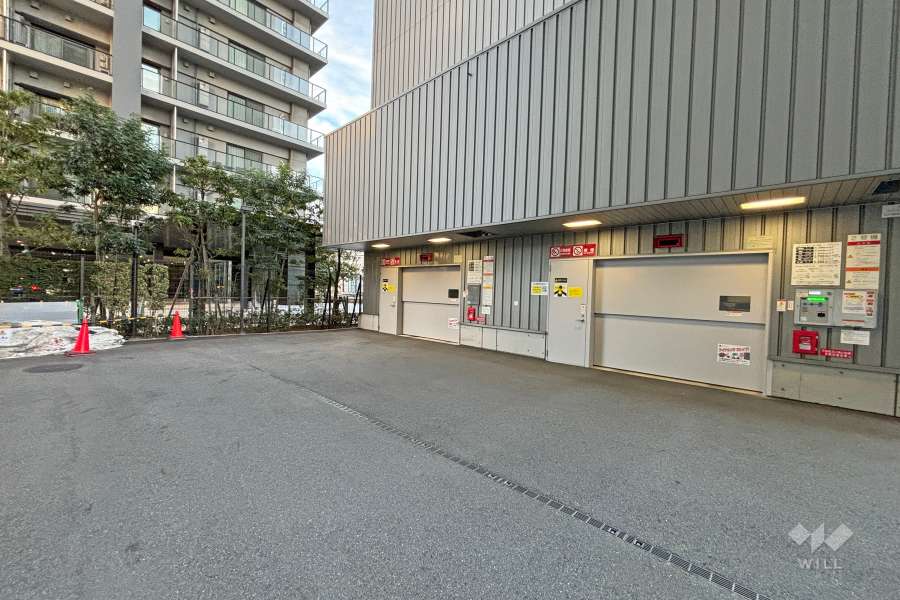 敷地内駐車場（屋内機械式）