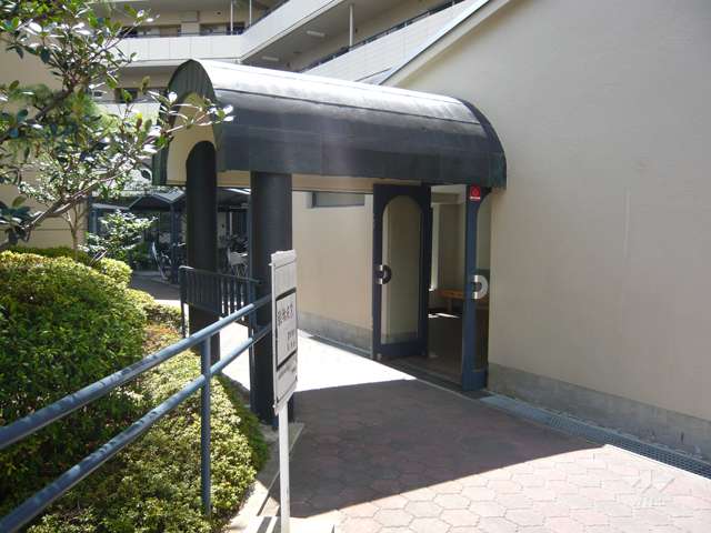 エントランス（オートロック付き）