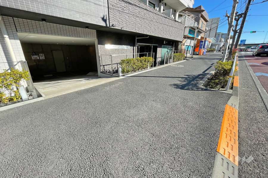 駐車場の出入り口