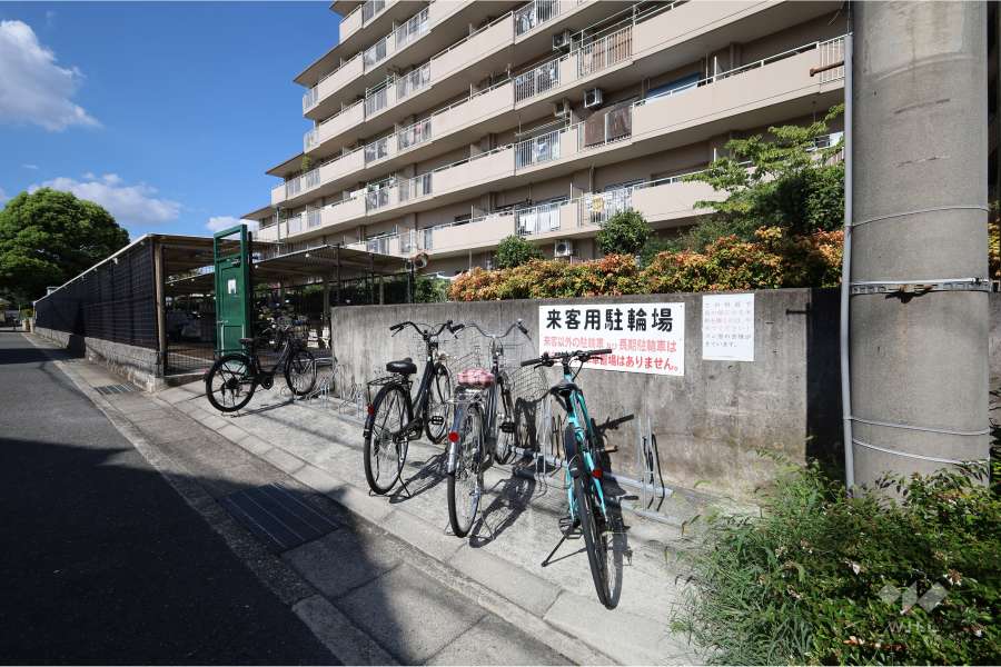来客駐輪場