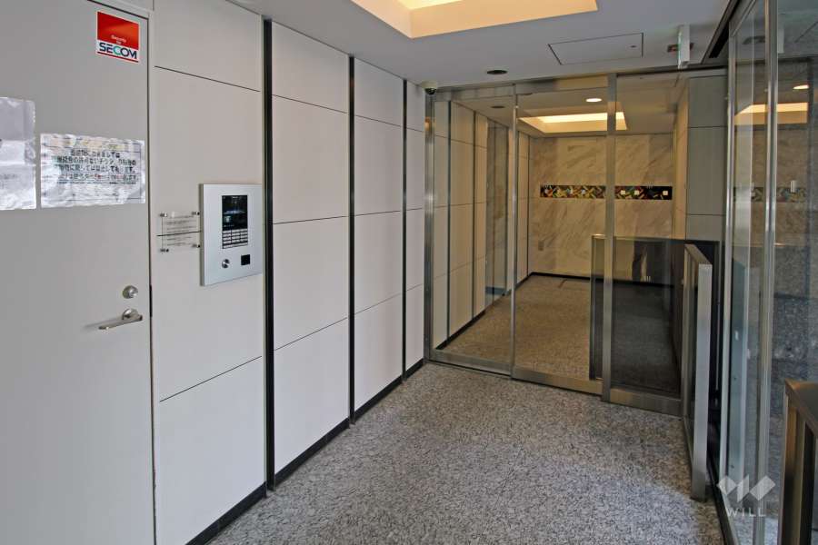 エントランス内