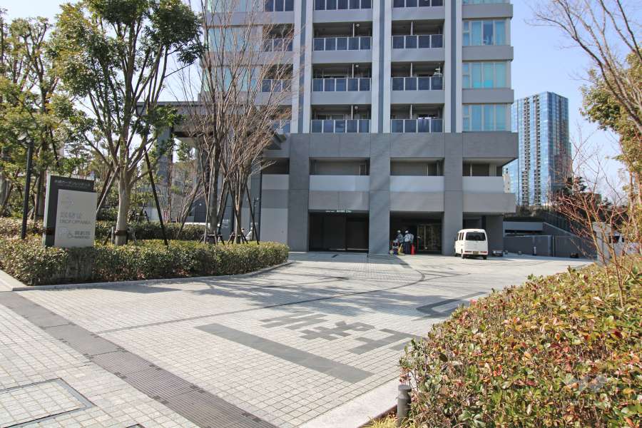 エントランスアプローチ