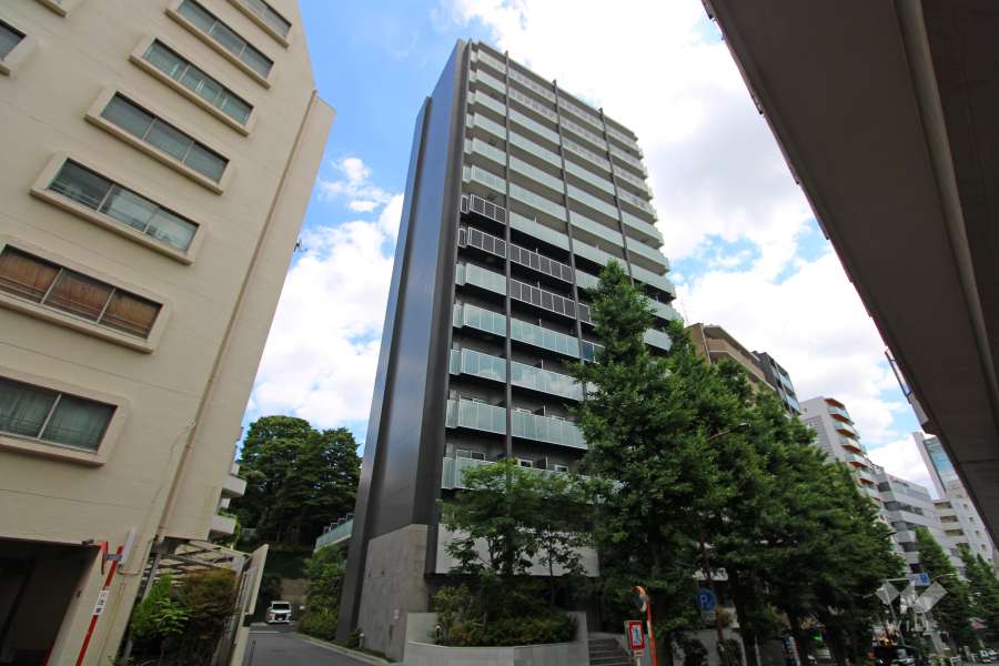 アクサスレジデンス目黒東の外観（北西側から）