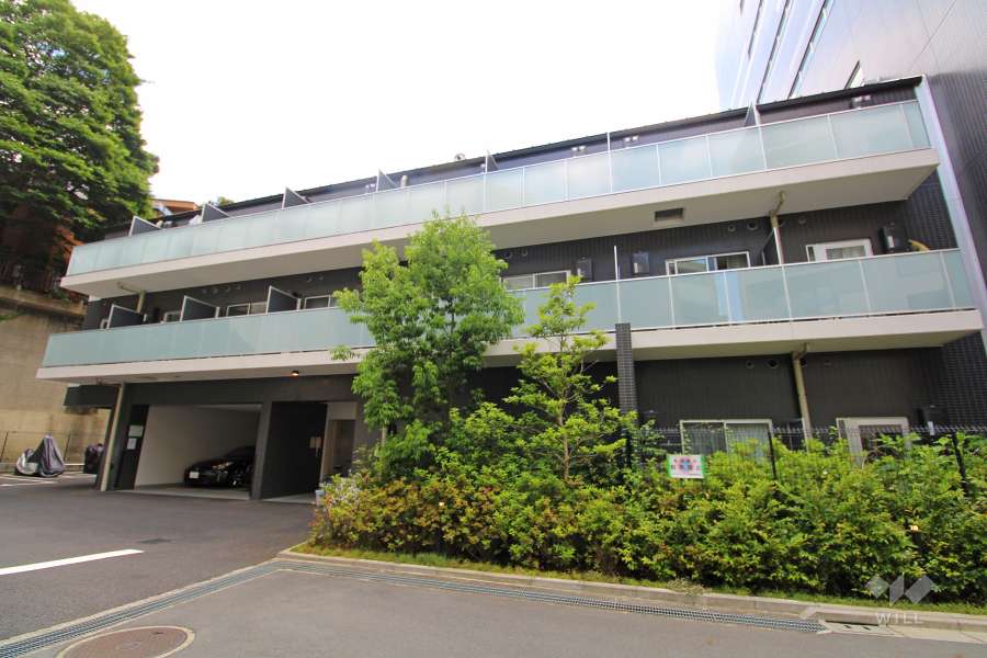 アクサスレジデンス目黒東の外観（北側から）