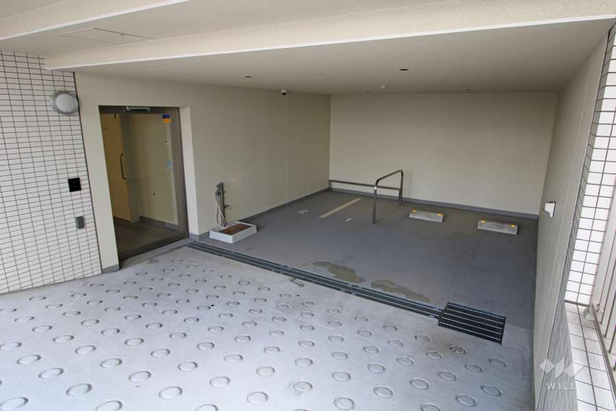 敷地内駐車場（屋内平面式）