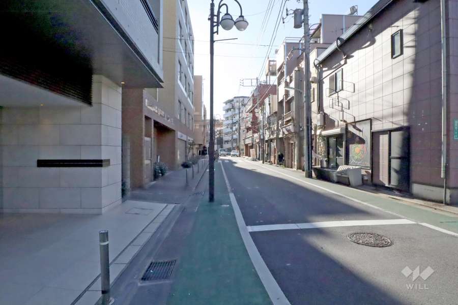 敷地北西側の前面道路