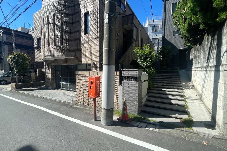 敷地の入口