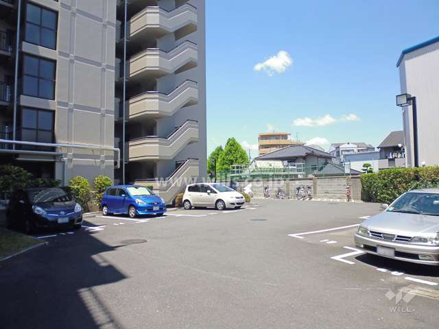 敷地内駐車場（屋外平面式）