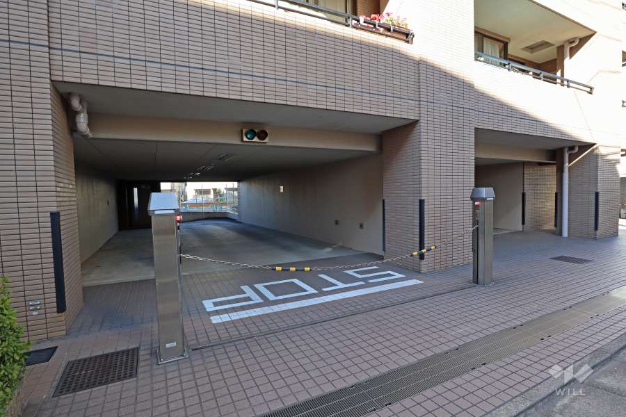 駐車場の出入り口