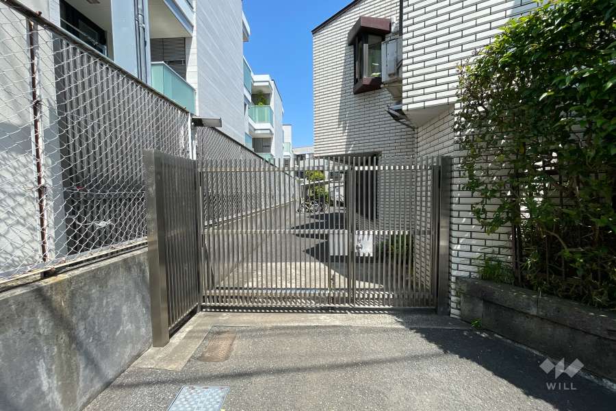 駐輪場（オートロック付き）