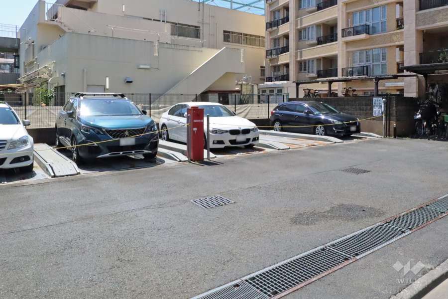 敷地内駐車場（屋外機械式）