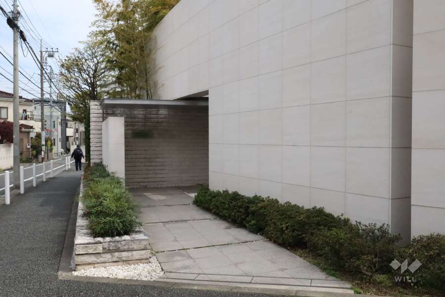 エントランスアプローチ