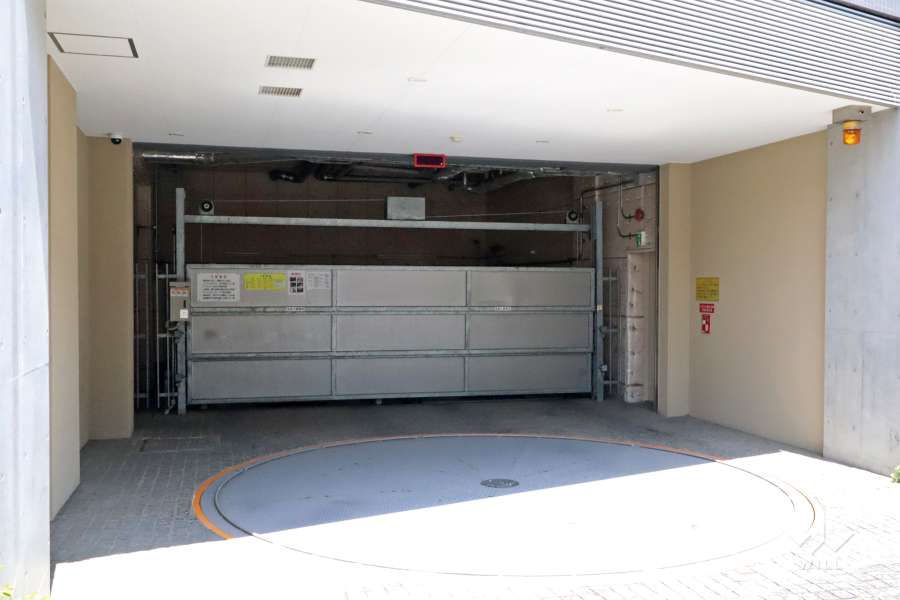 敷地内駐車場（屋内機械式）