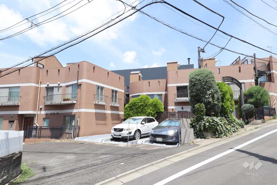 セボン柿の木坂の外観（南側から）