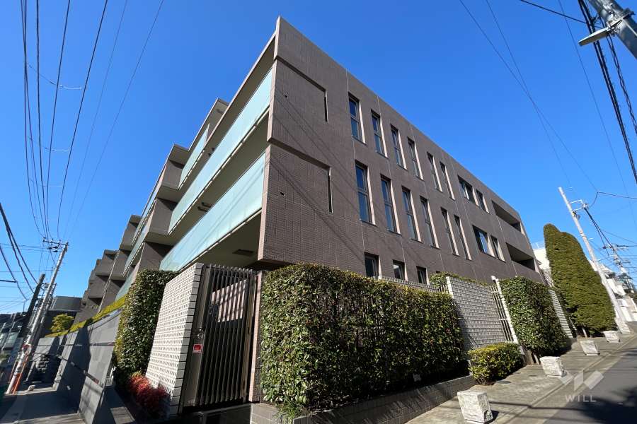 パークハウス諏訪山プレゼンスの外観（北東側から）