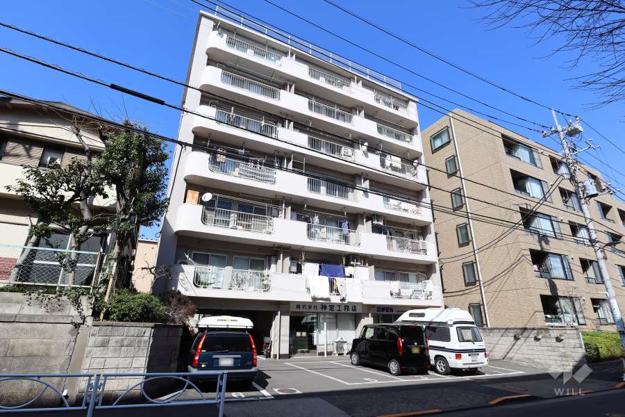 マンション都立大（碑文谷）の外観（南西側から）
