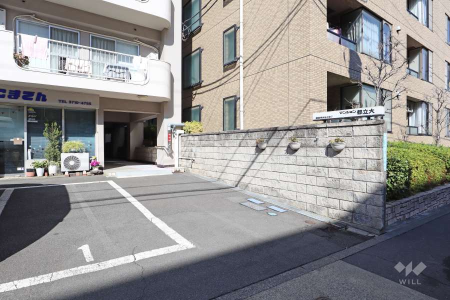 敷地内駐車場（屋外平面式）