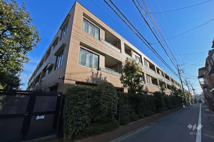 ライオンズマンション祐天寺の外観（南西側から）