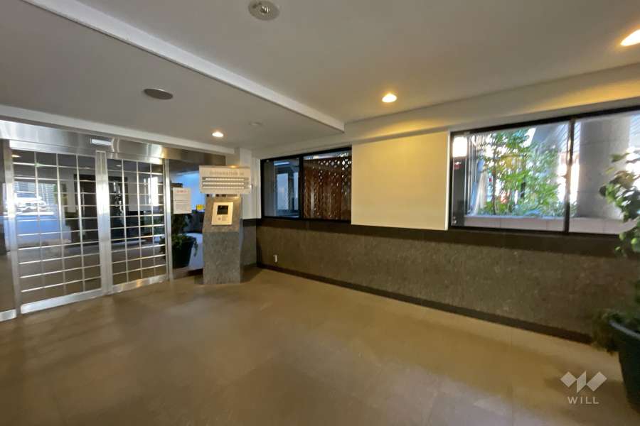 エントランスホール