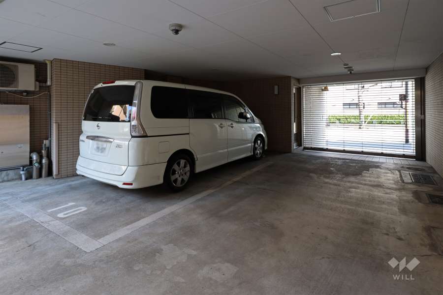 敷地内駐車場（屋内平面式）