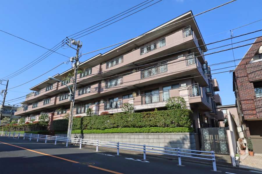 朝日エンブレム八雲台の外観(南西側から)
