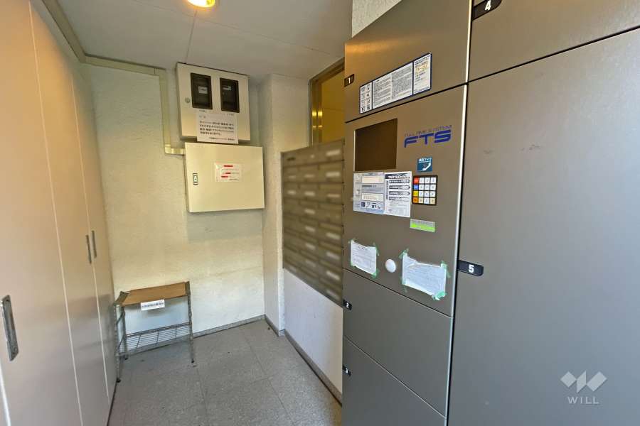 宅配ボックスと共用ポスト