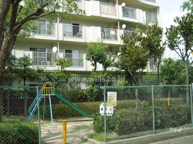 南側に公園があります